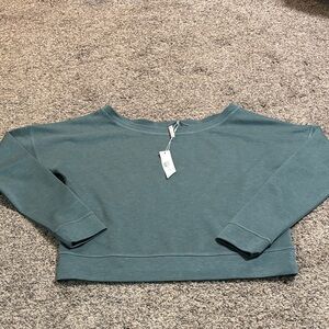 Travis Mathew l Crew Neck Top size small NWT